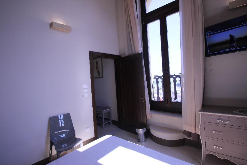 Suite Porta Terra Gallipoli Exterior photo